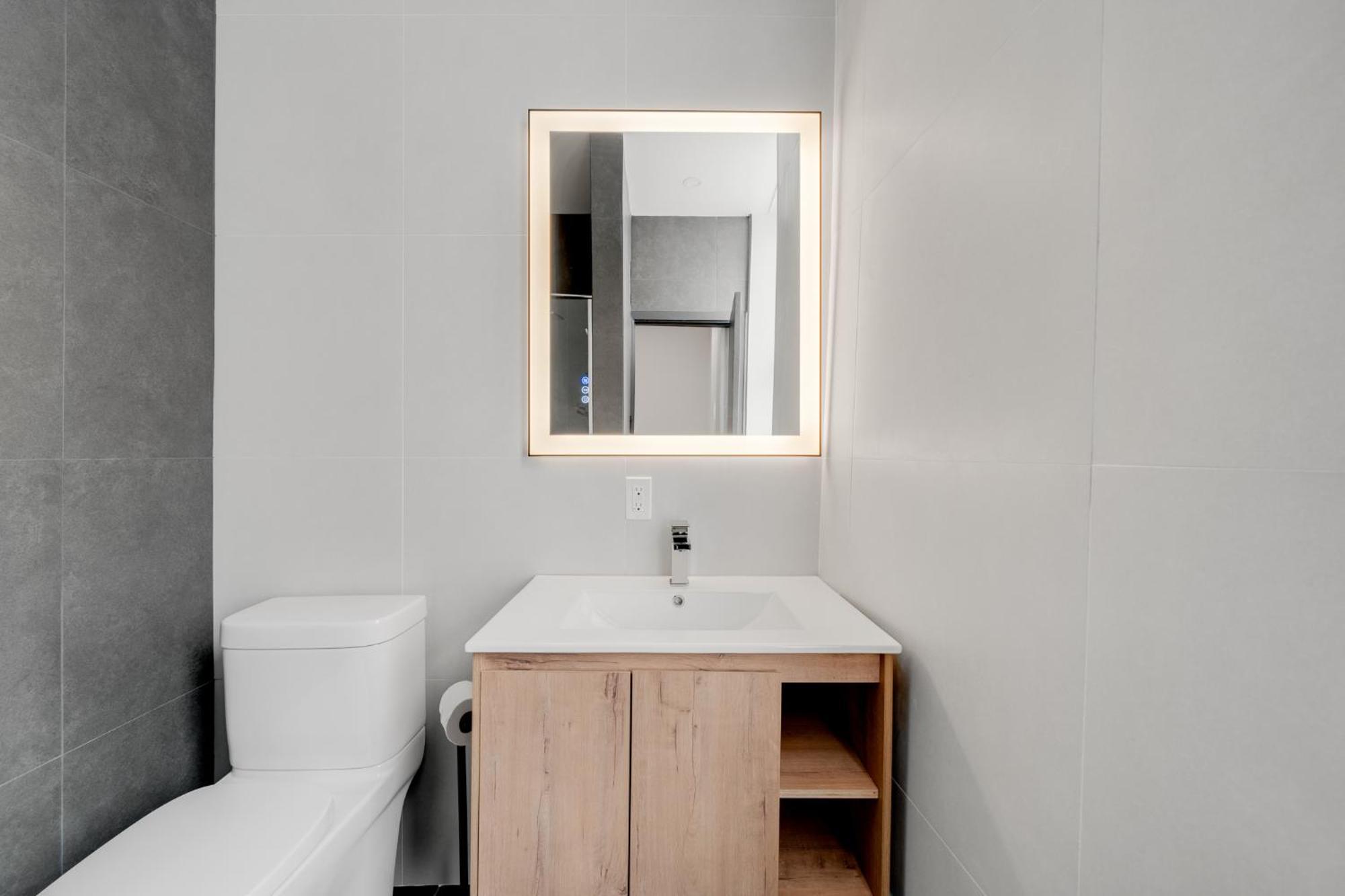 Lift Hotel Montréal Buitenkant foto