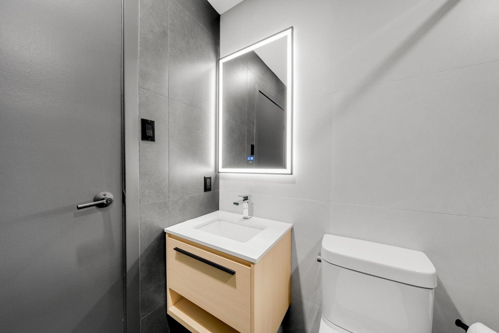 Lift Hotel Montréal Buitenkant foto
