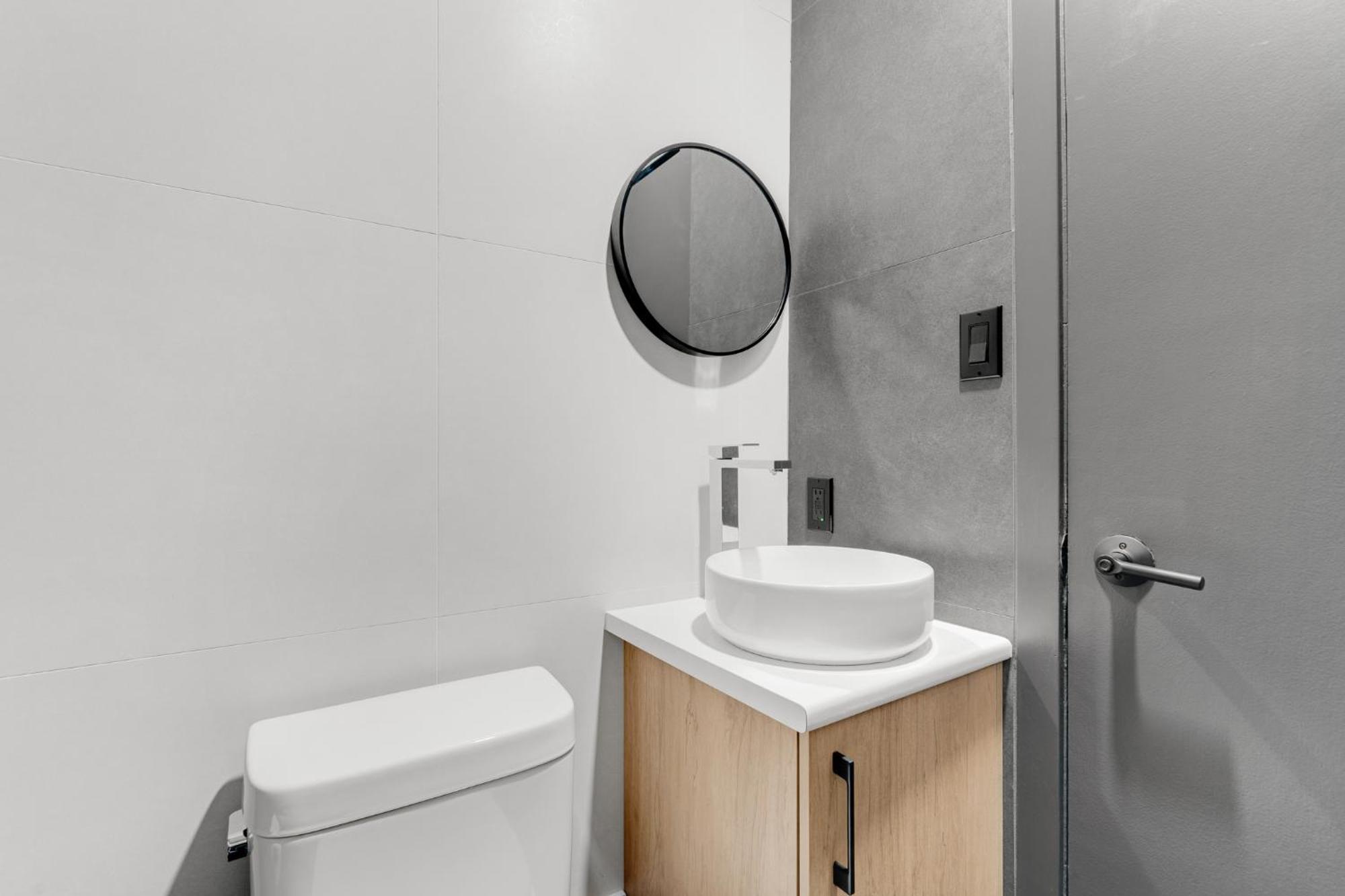 Lift Hotel Montréal Buitenkant foto