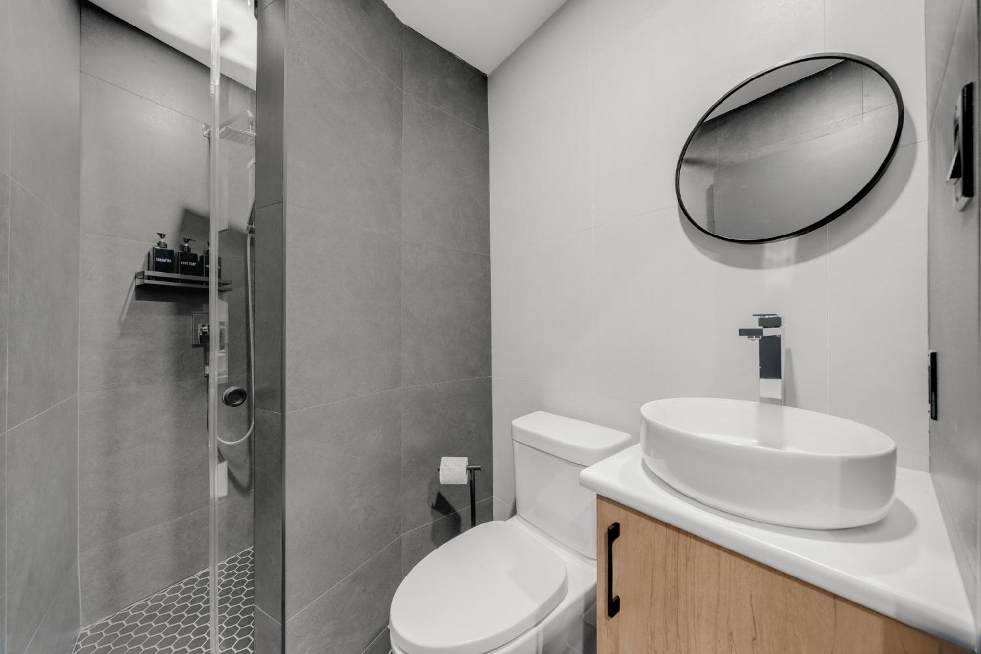 Lift Hotel Montréal Buitenkant foto